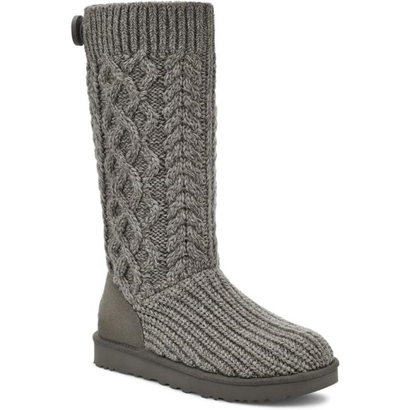 New without box UGG Women's Classic Cardi Cabled Knit Boot - Picture 1 of 6